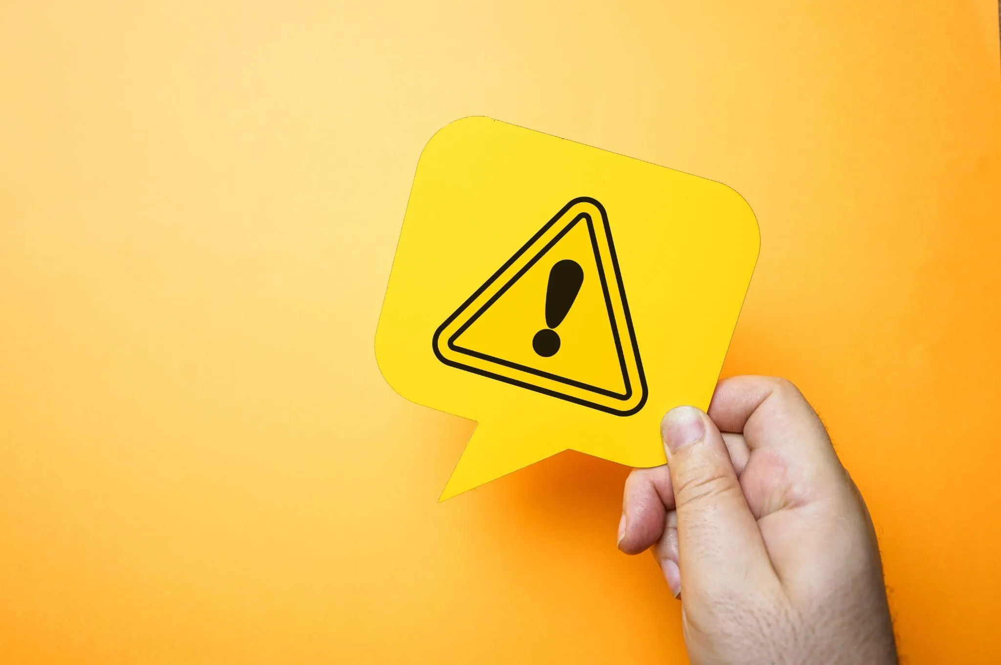 根管治療後の被せ物をセラミックにする場合の注意点